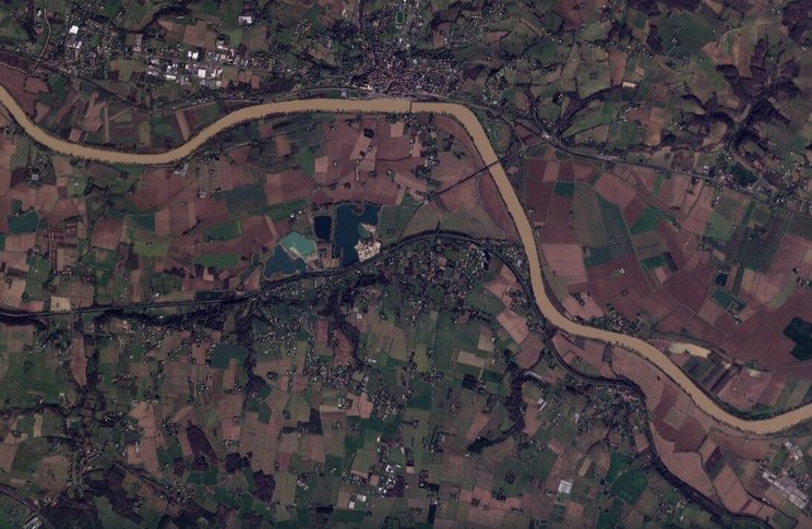 The Garonne river at La Réole (Gironde) within its normal banks, before the February 2026 flood, Planet Labs satellite imagery