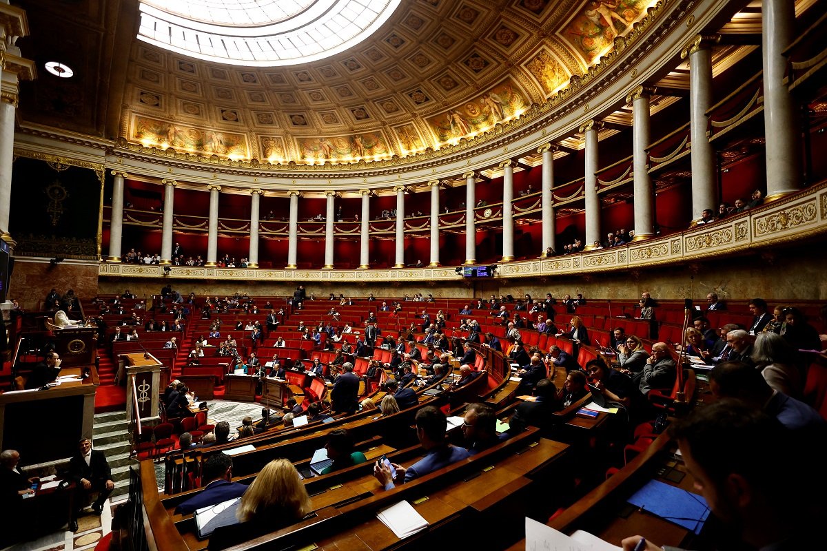 Hémicycle de l'Assemblée nationale en séance, vu depuis les travées hautes